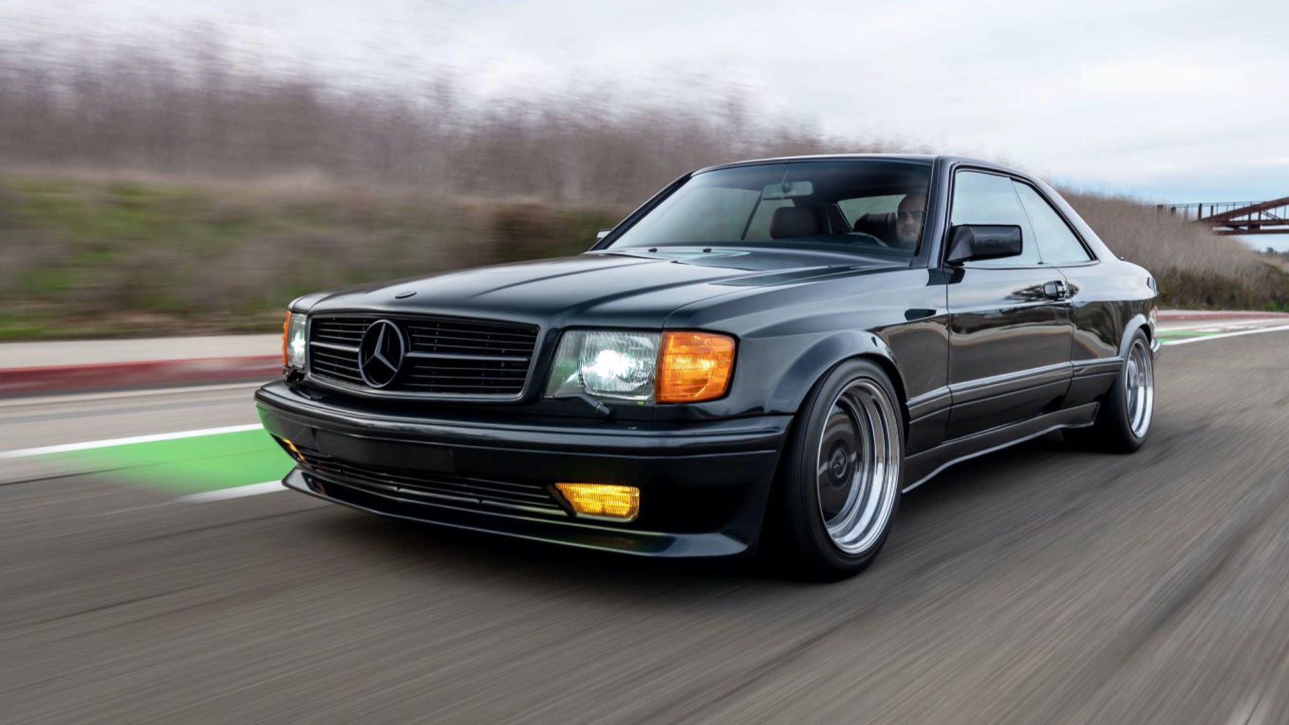 2560x1440 Mercedes SEC Wallpaper