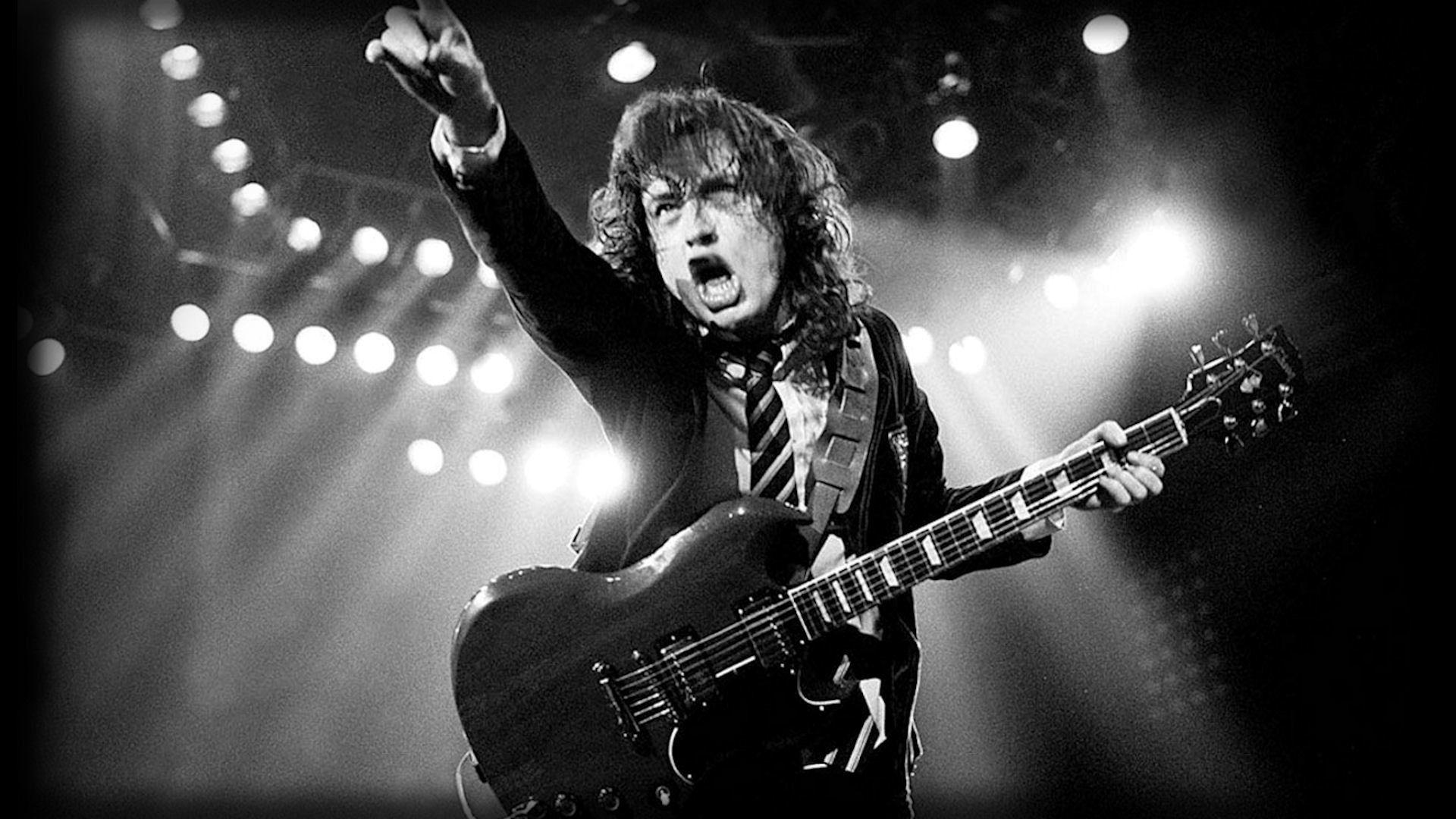 Angus Young Wallpapers Top Free Angus Young Backgrounds WallpaperAccess
