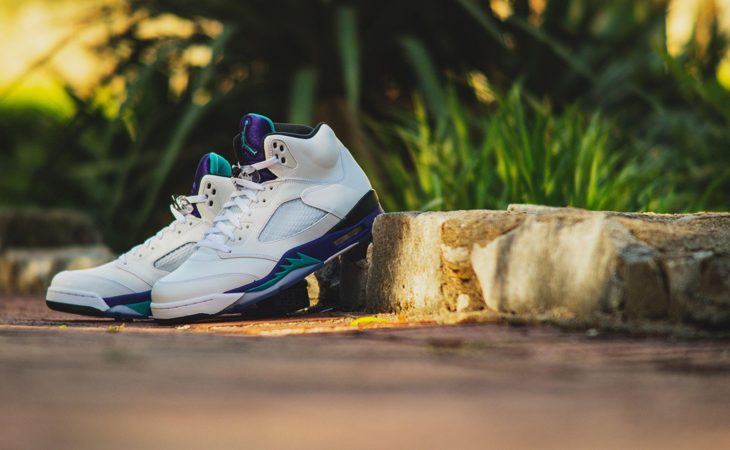 2560x1578 air jordan retro 13 nicekicks wallpaper. Air jordans retro, Air