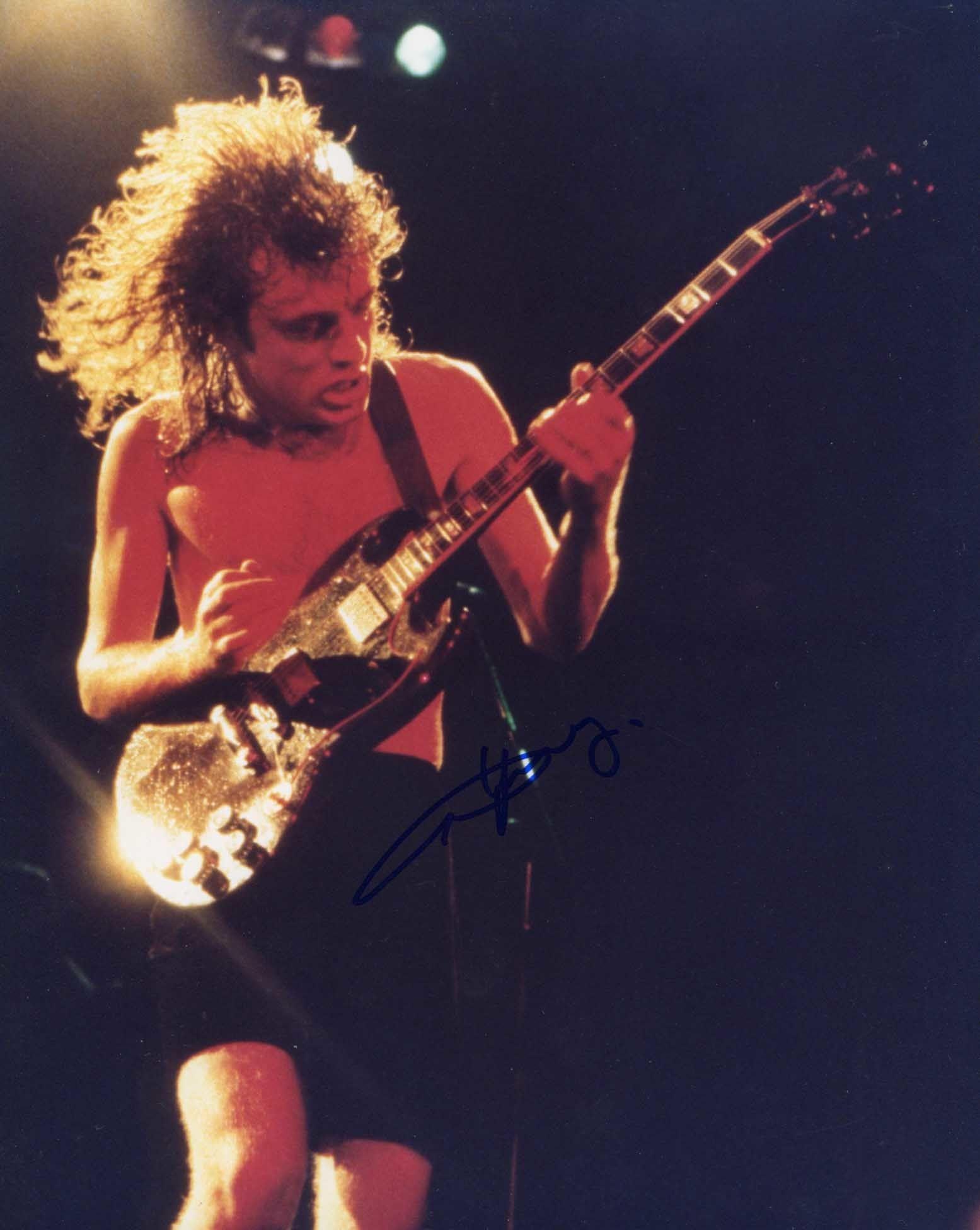 1555x1952 Angus Young HD Wallpaper