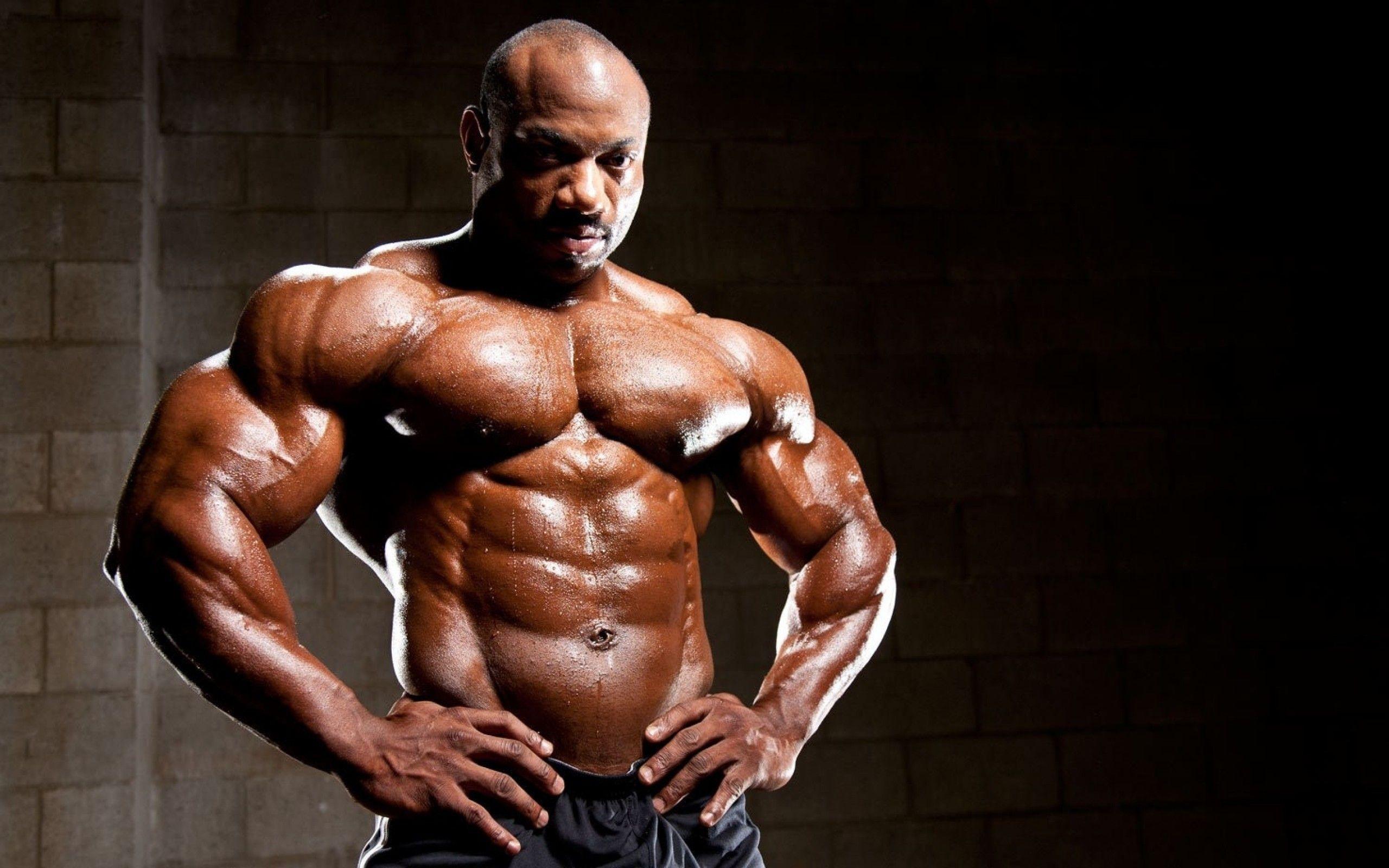 2560x1600 Bodybuilder Wallpaper