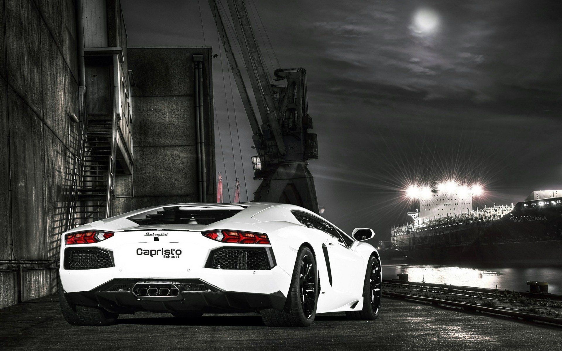 1920x1200 Stunning HD Wallpaper of a White Lamborghini Aventador