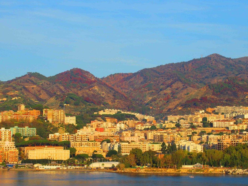 1024x768 Messina, Sicily, Italy