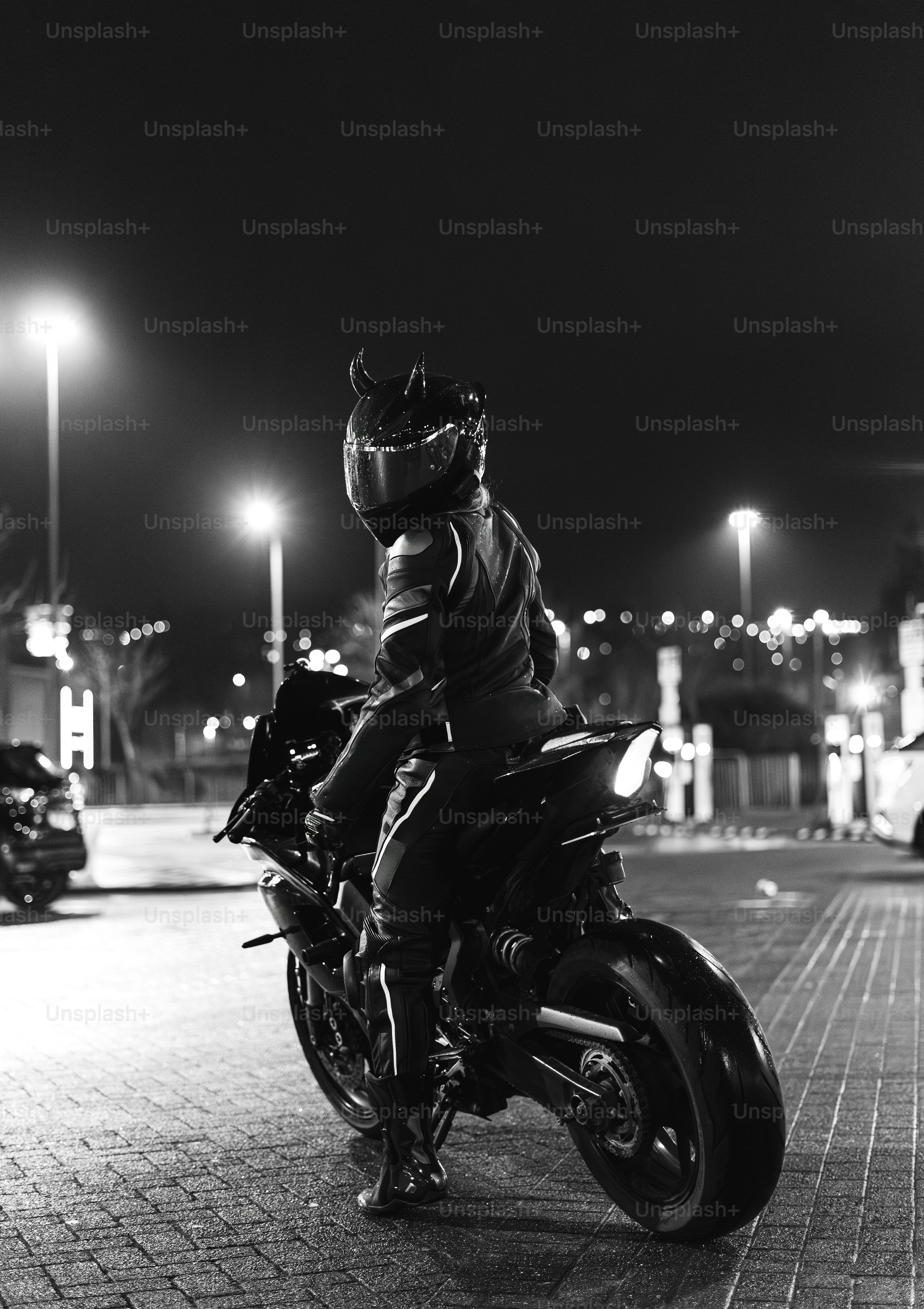 3000x4251 Ducati Picture. Download Free