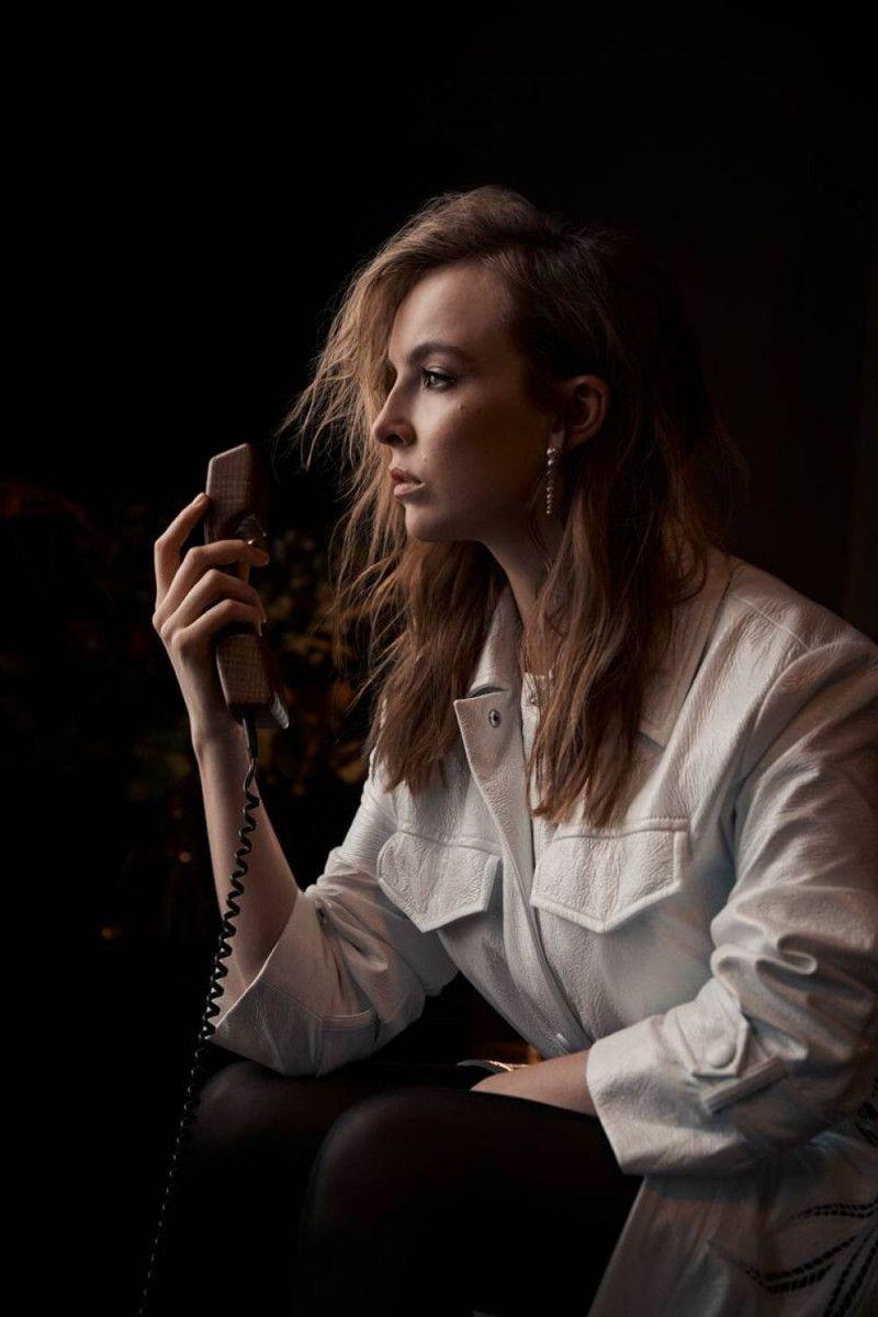 800x1200 Jodie Comer wallpaper