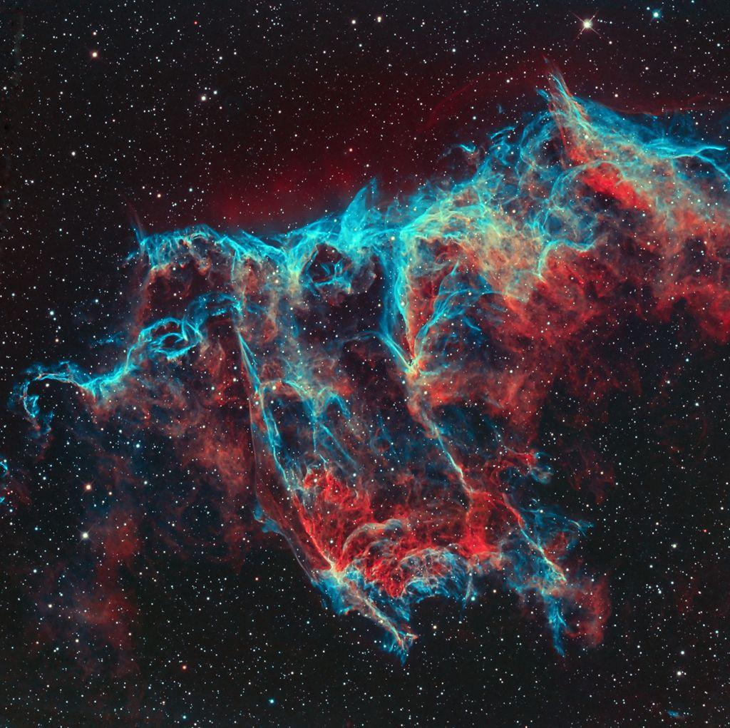 1024x1021 APOD: 2008 November 1 Spectre in the Eastern Veil