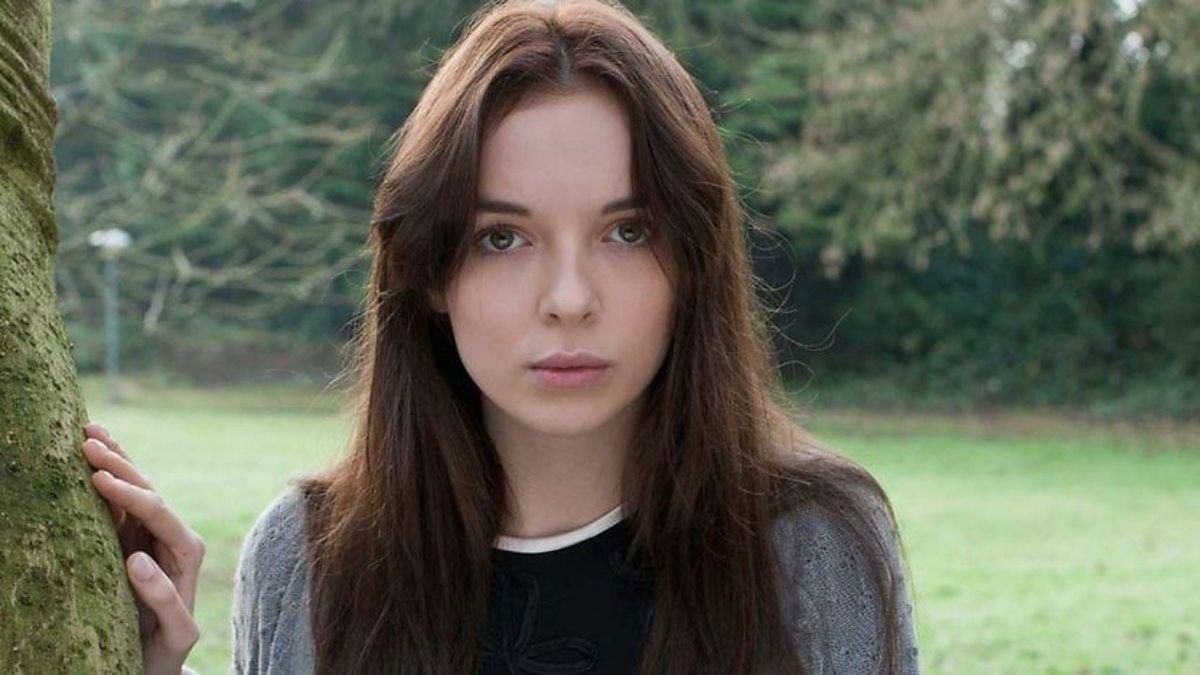 Jodie Comer Wallpapers - Top Free Jodie Comer Backgrounds - WallpaperAccess