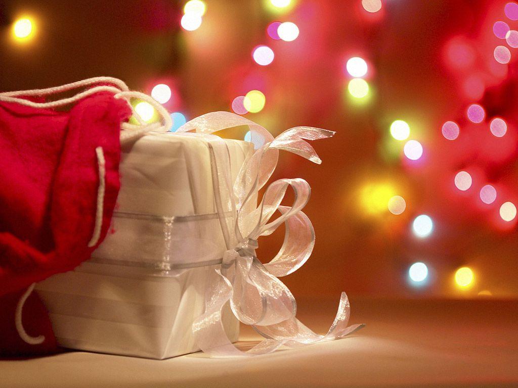 1024x768 Christmas Decoration Ornament Wallpaper