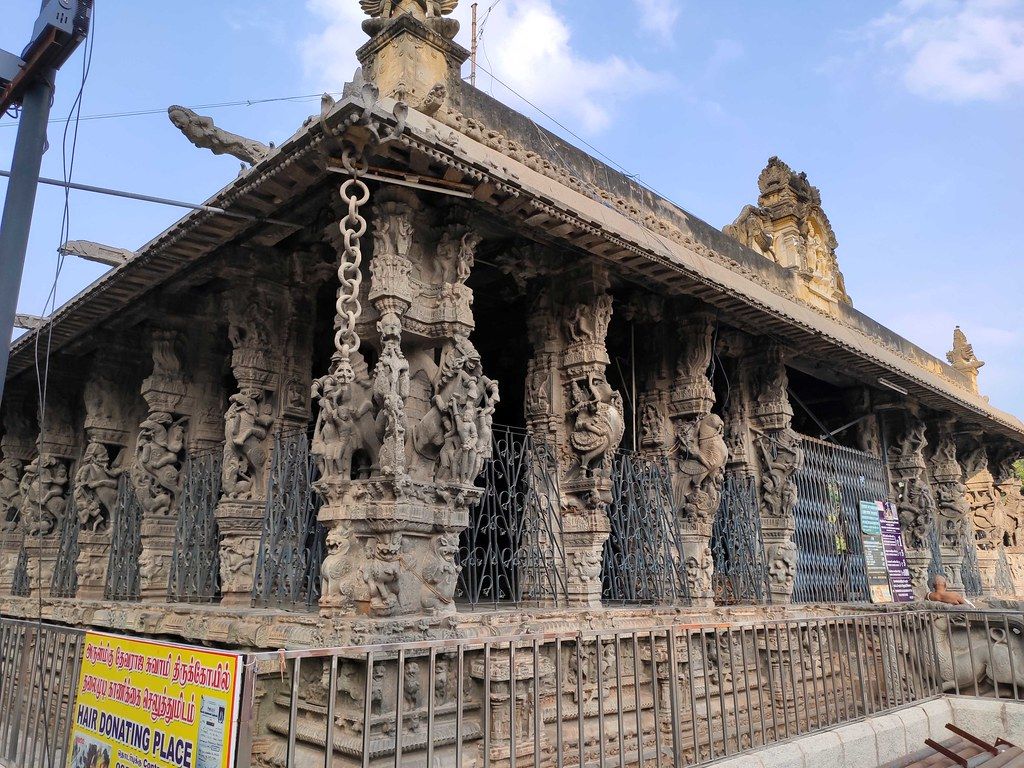 1024x768 Varadharaja Perumal Temple, Kanchipuram. The temple is famo