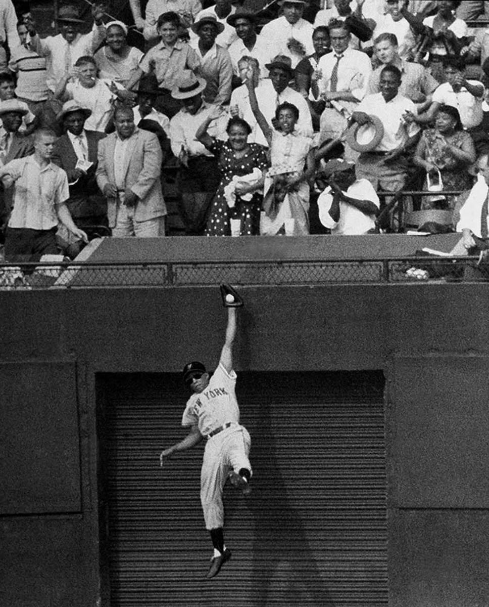 968x1200 Rare Photo of Willie Mays