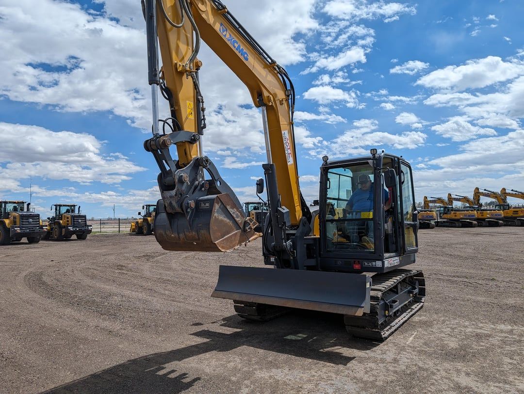 1080x813 First piece of heavy equipment XCMG XE80U