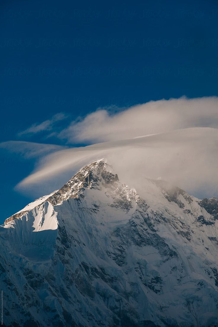 736x1104 Mt. Cho Oyu, 201m, Everest Region, Sagarmatha National Park, Nepal