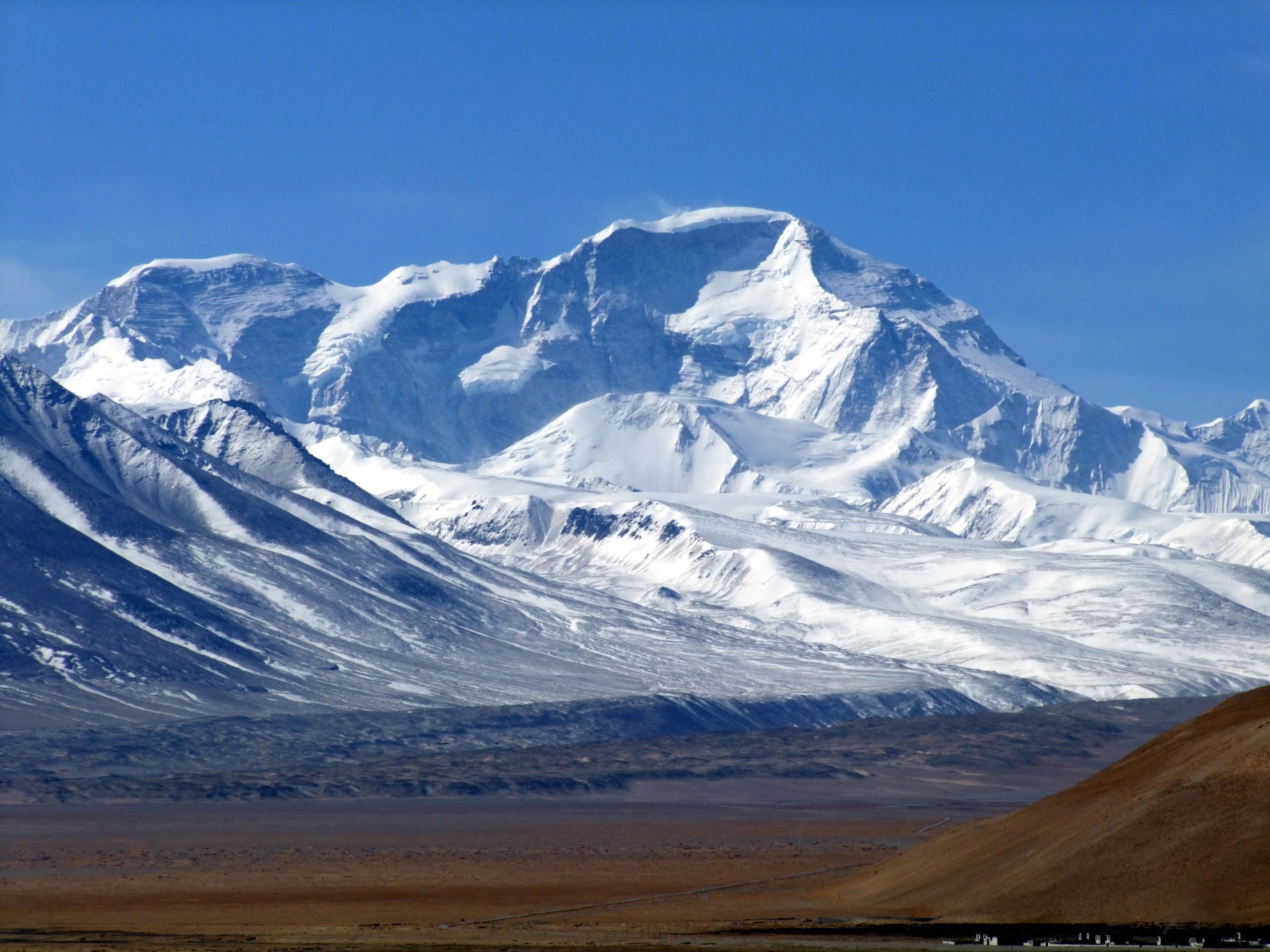 2560x1920 Quebec Climber Louis Rousseau Talks Cho Oyu 2017