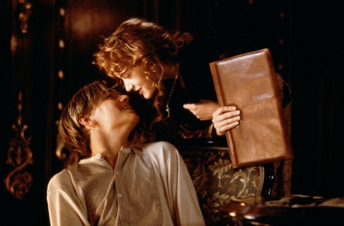 1200x789 Titanic Winslet & Leonardo diCaprio photo