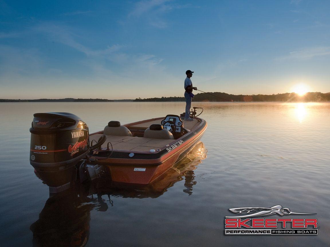 1152x864 Bass Boat Wallpaper