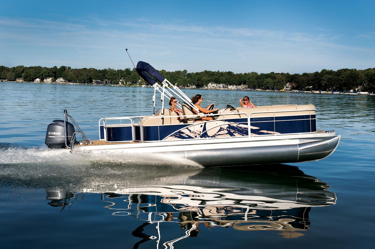 1500x998 Image Gallery of Bennington Pontoon Boat Wallpaper