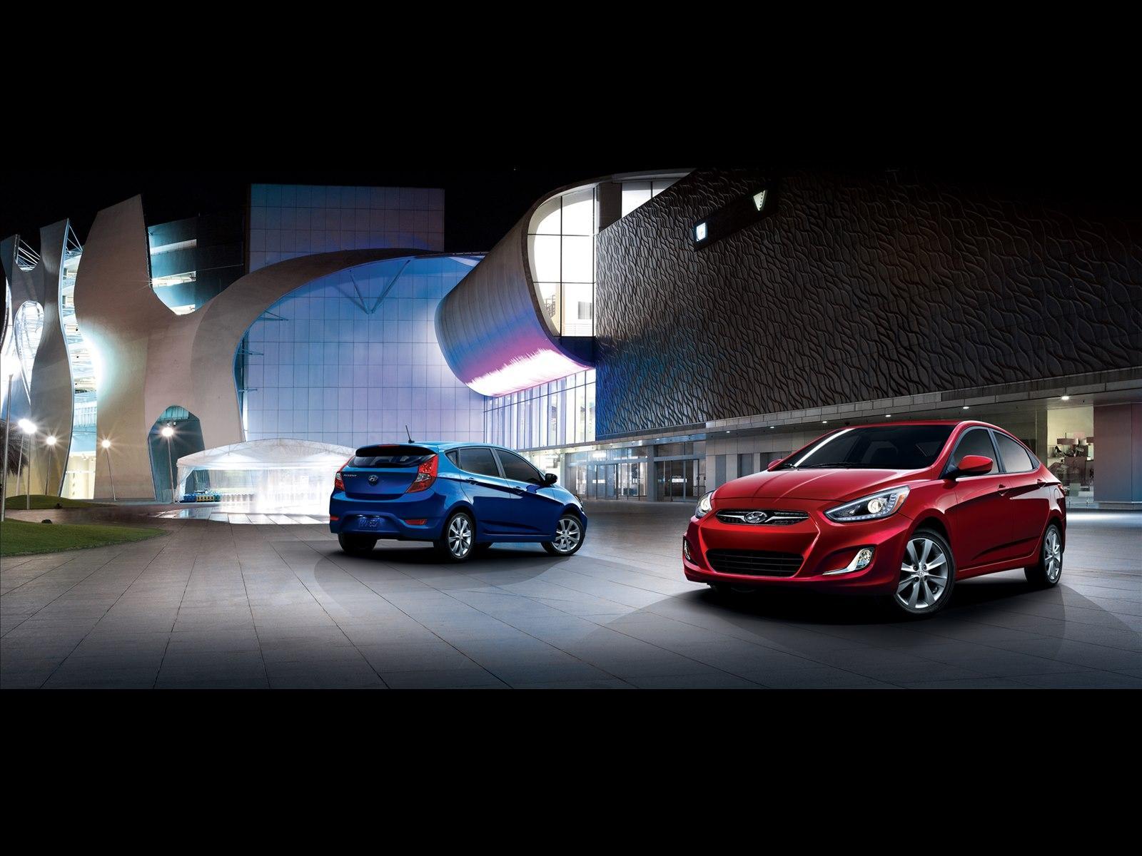 1600x1200 Hyundai Accent Wallpaper