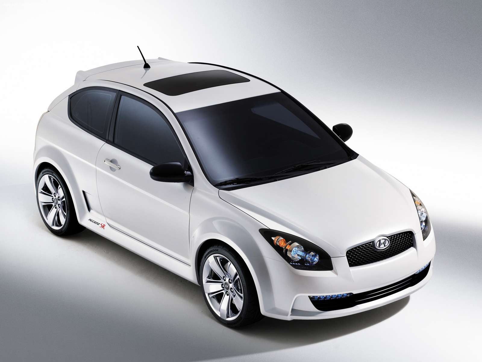 1600x1200 hyundai, Accent, Sr, 2006 Wallpaper HD / Desktop and Mobile