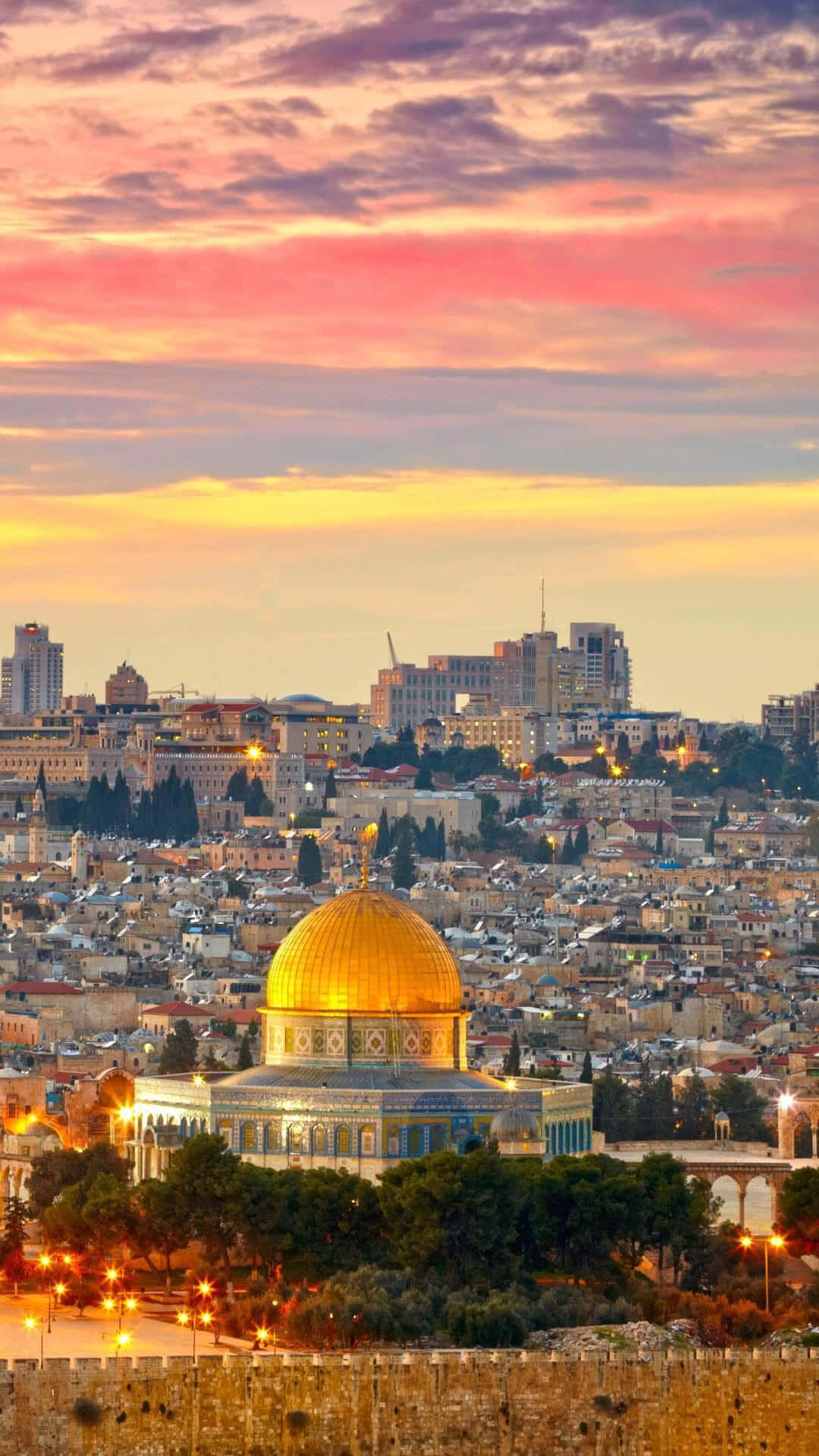 1080x1920 Download From the birthplace of Palestine, a vast cultural and spiritual heritage flows through its historic homes, churches, and mountains. Background
