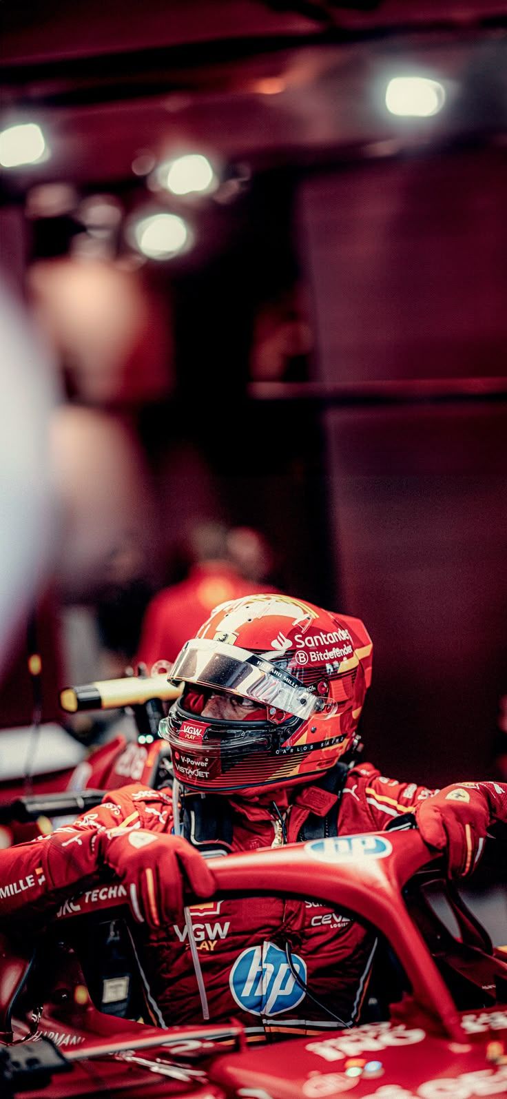 736x1595 Carlos Sainz F1 Wallpaper