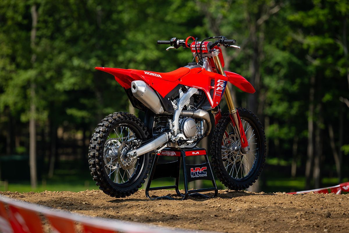 1200x800 Tested: 2025 Honda CRF450R