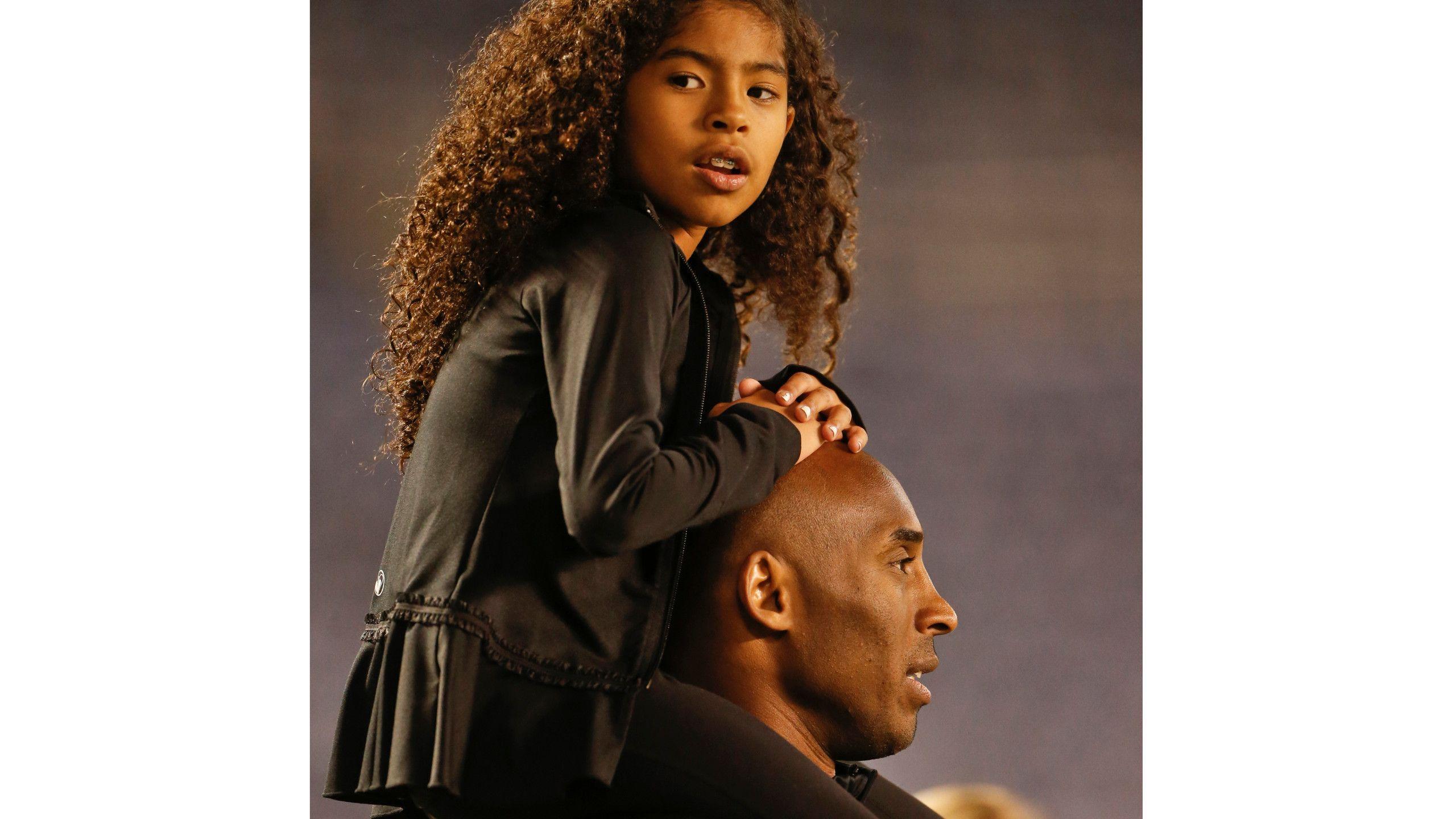 2560x1440 Mommy is still and will always be proud of you:” Vanessa Bryant