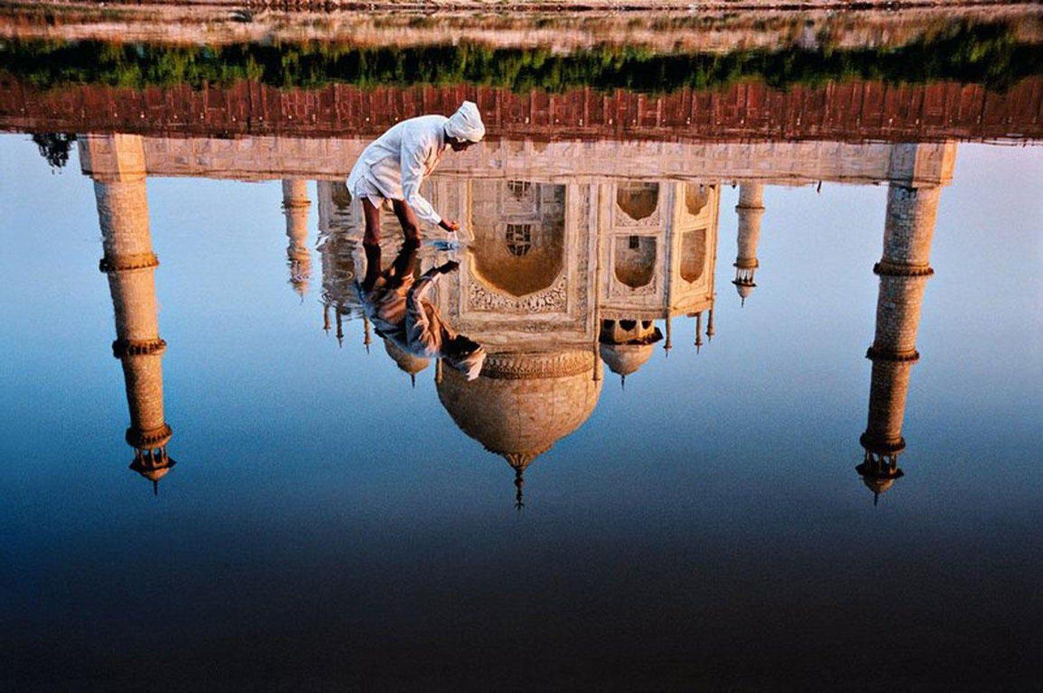 1500x997 Steve McCurry and Taj Reflection