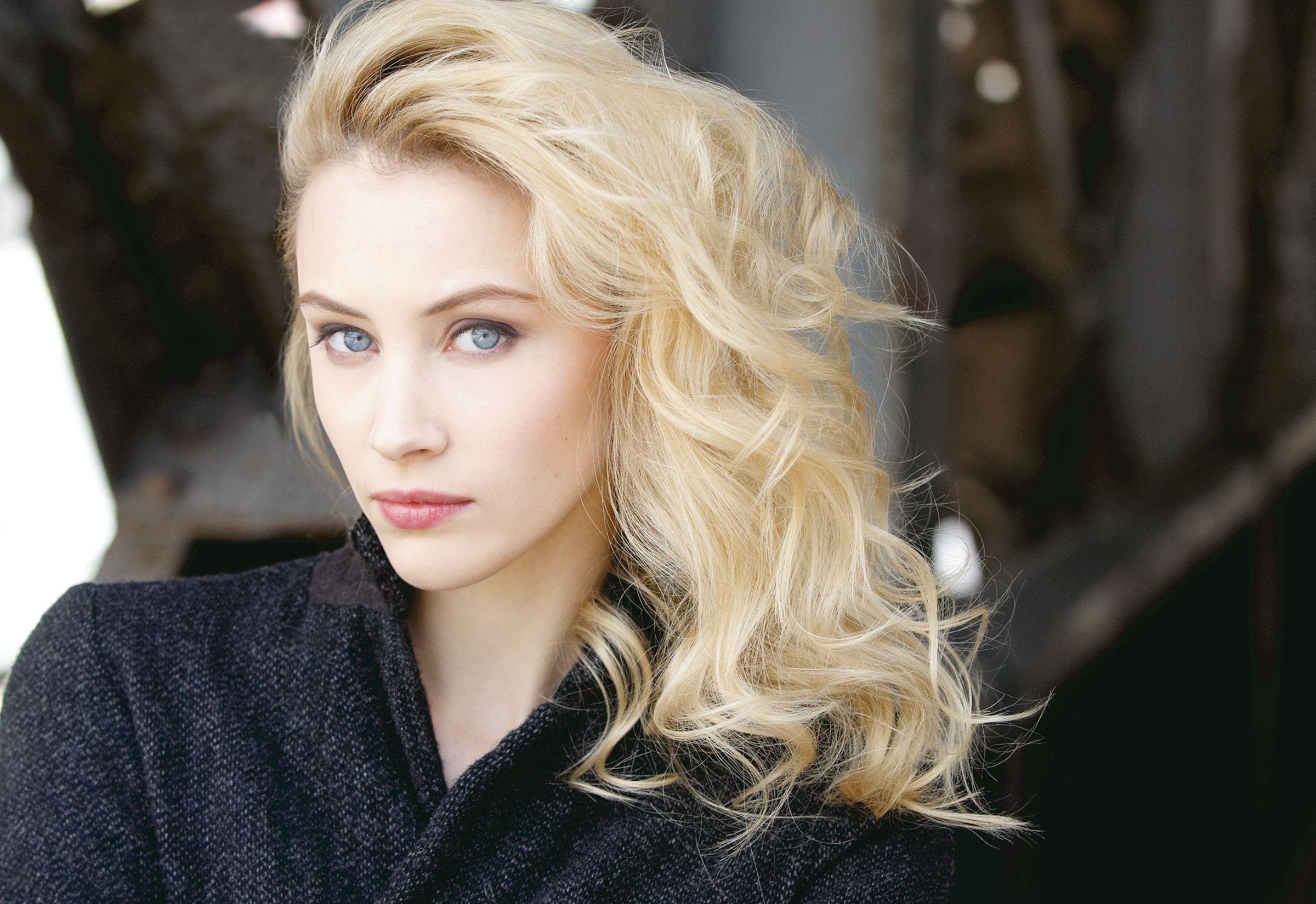 Sarah Gadon Wallpapers - Top Free Sarah Gadon Backgrounds - WallpaperAccess