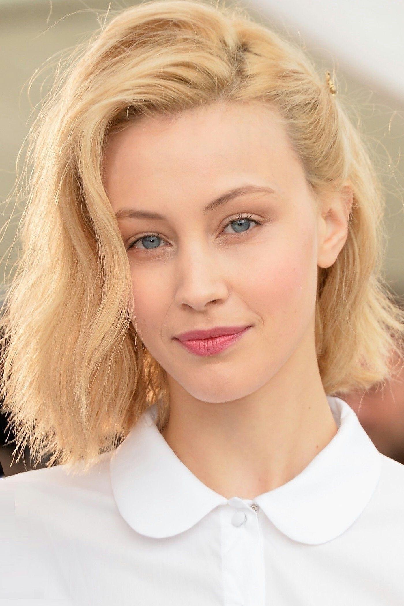Sarah Gadon Wallpapers - Top Free Sarah Gadon Backgrounds - WallpaperAccess