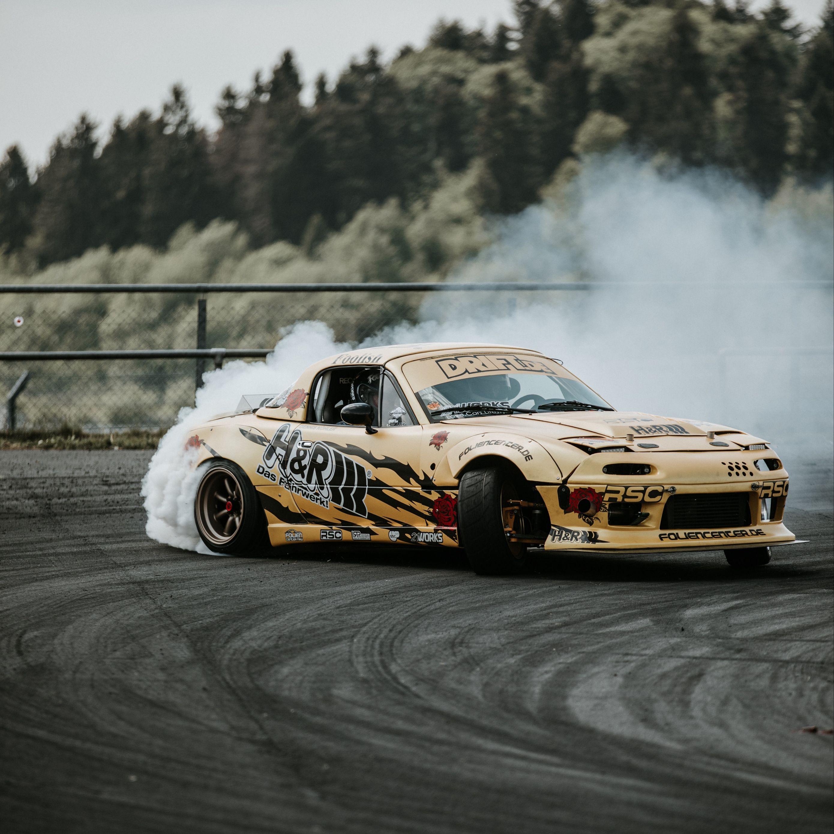 2780x2780 Download wallpaper 2780x2780 sports car, drift, race, tuning ipad