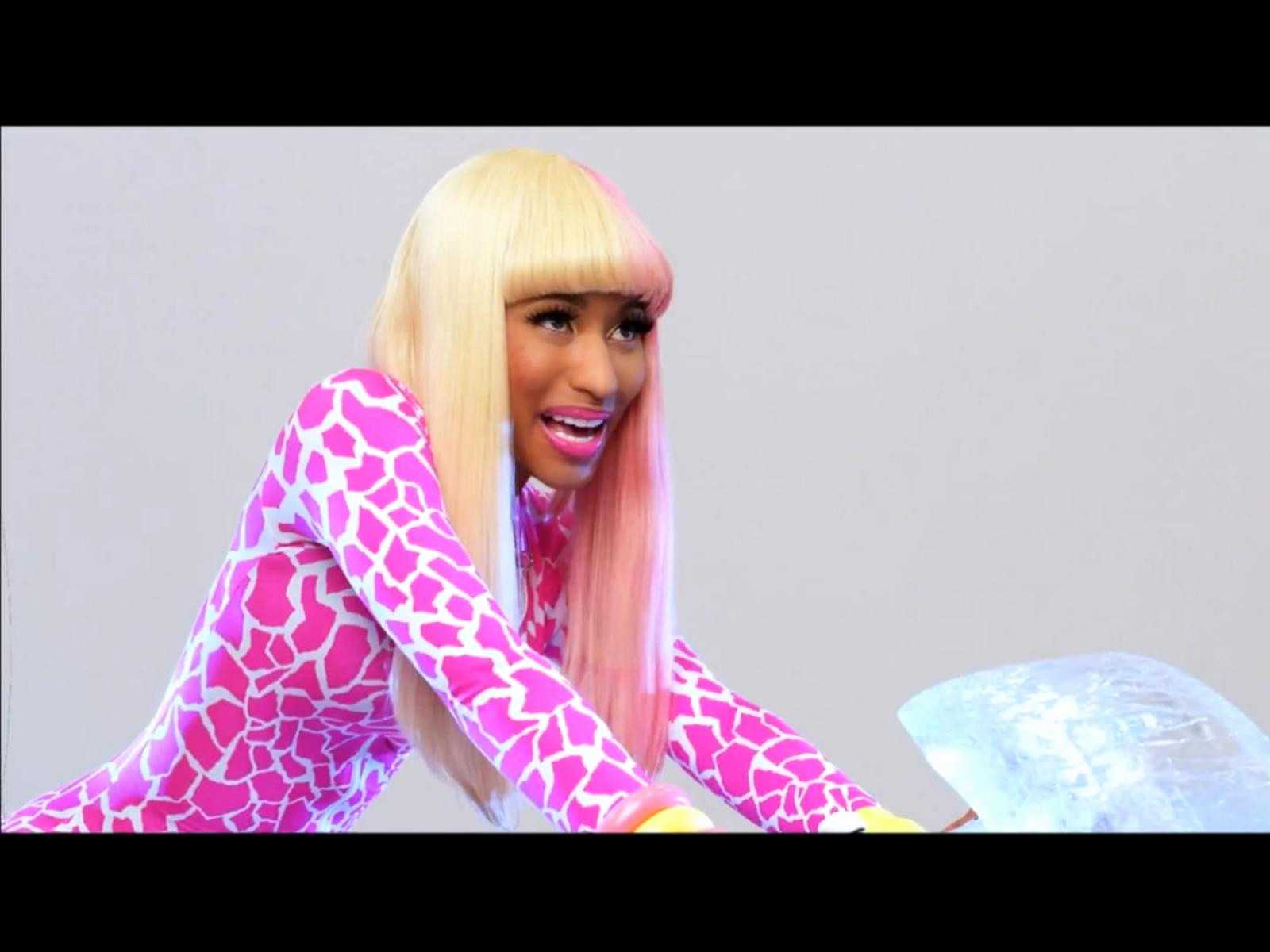1600x1200 Nicki Minaj Paper Magazine Poster Lovely Nicki Minaj Wallpaper