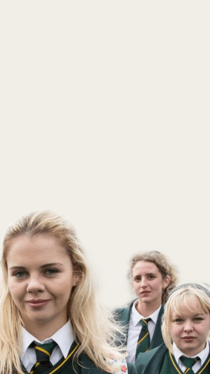 720x1280 derry girls wallpaper
