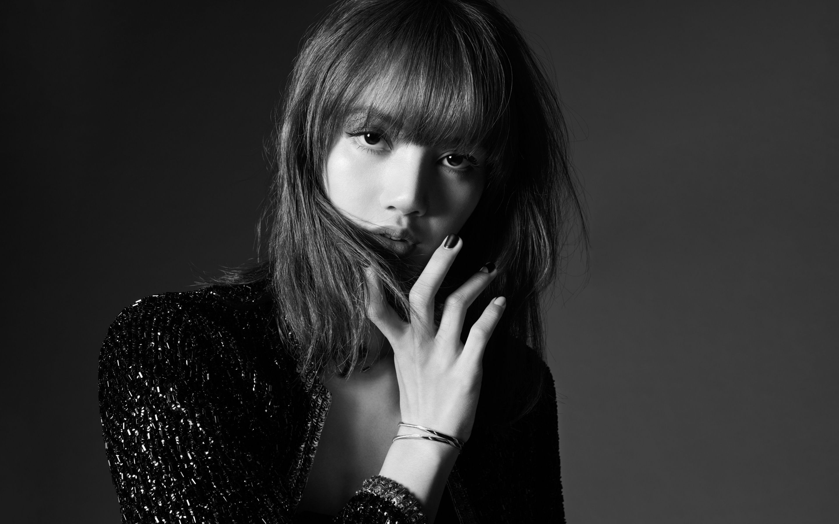 2880x1800 Lisa Wallpaper 4K, Monochrome, Blackpink