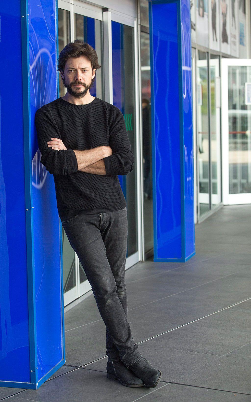 1024x1636 Best Alvaro Morte ❤ image. Beatiful people, Professor, Best