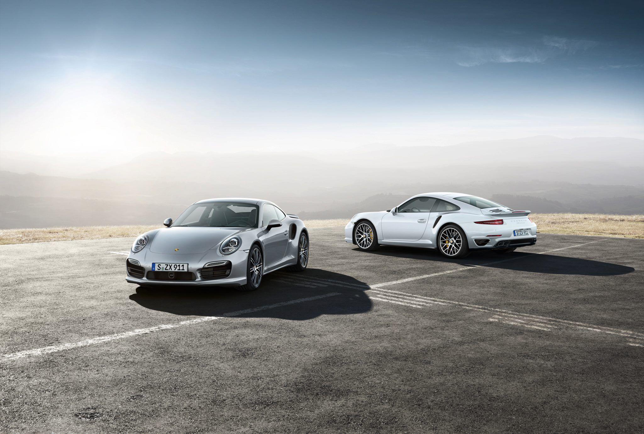 2048x1381 Porsche 911 Turbo S Wallpaper