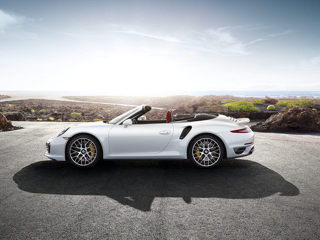1024x768 Porsche 911 Turbo S Cabriolet Wallpaper x side