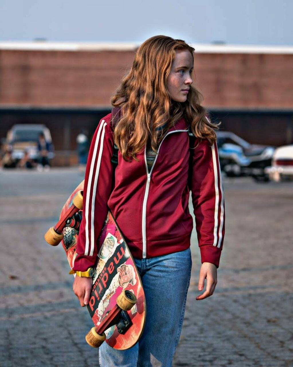 1023x1280 Sadie Sink Phone Wallpaper