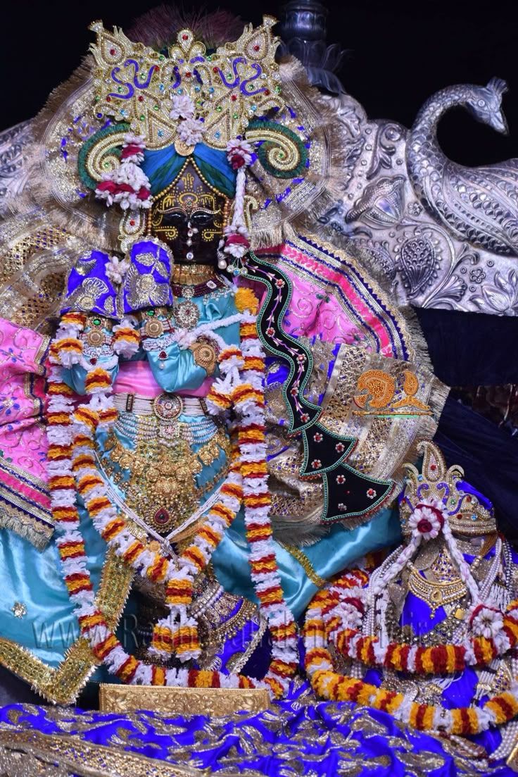 736x1103 Radha vallabh