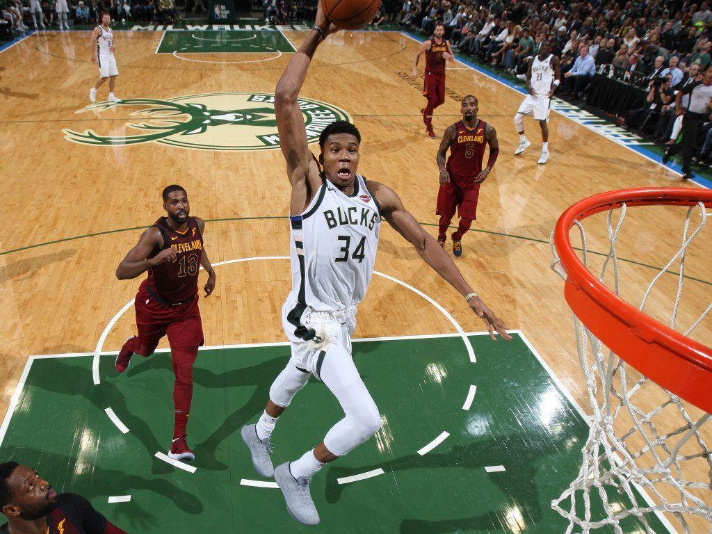 Giannis Antetokounmpo Dunk on Dog iPhone Wallpapers Free Download