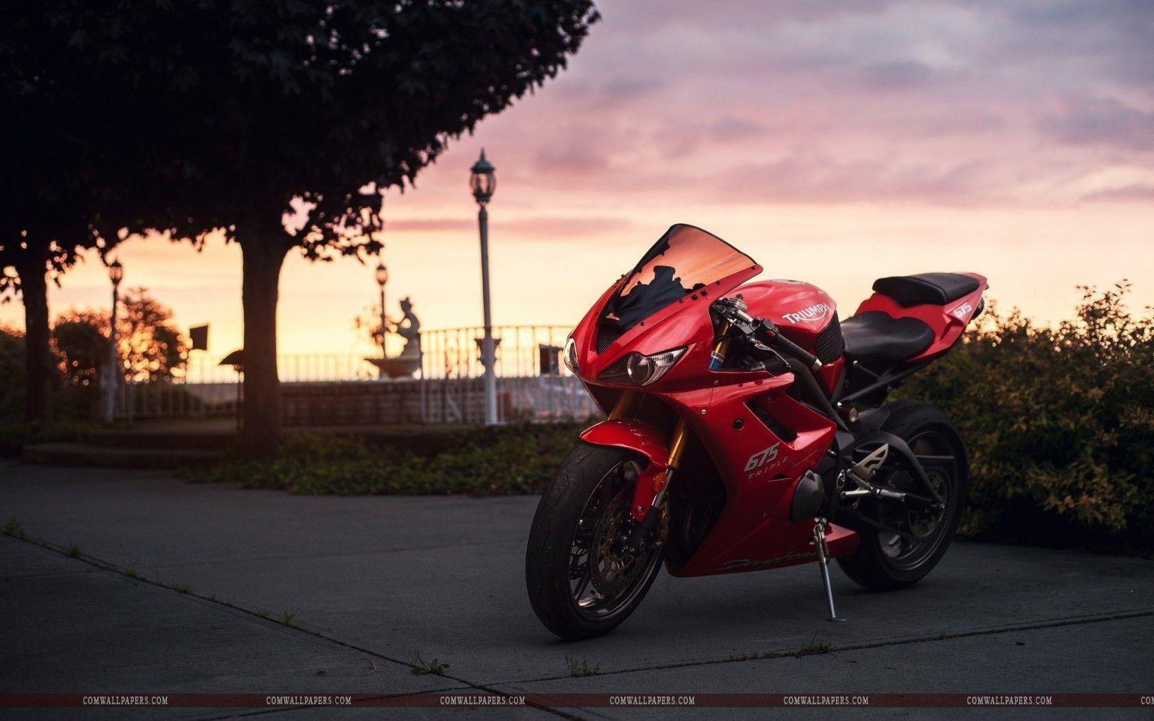 1680x1050 Triumph Daytona 675 Wallpaper
