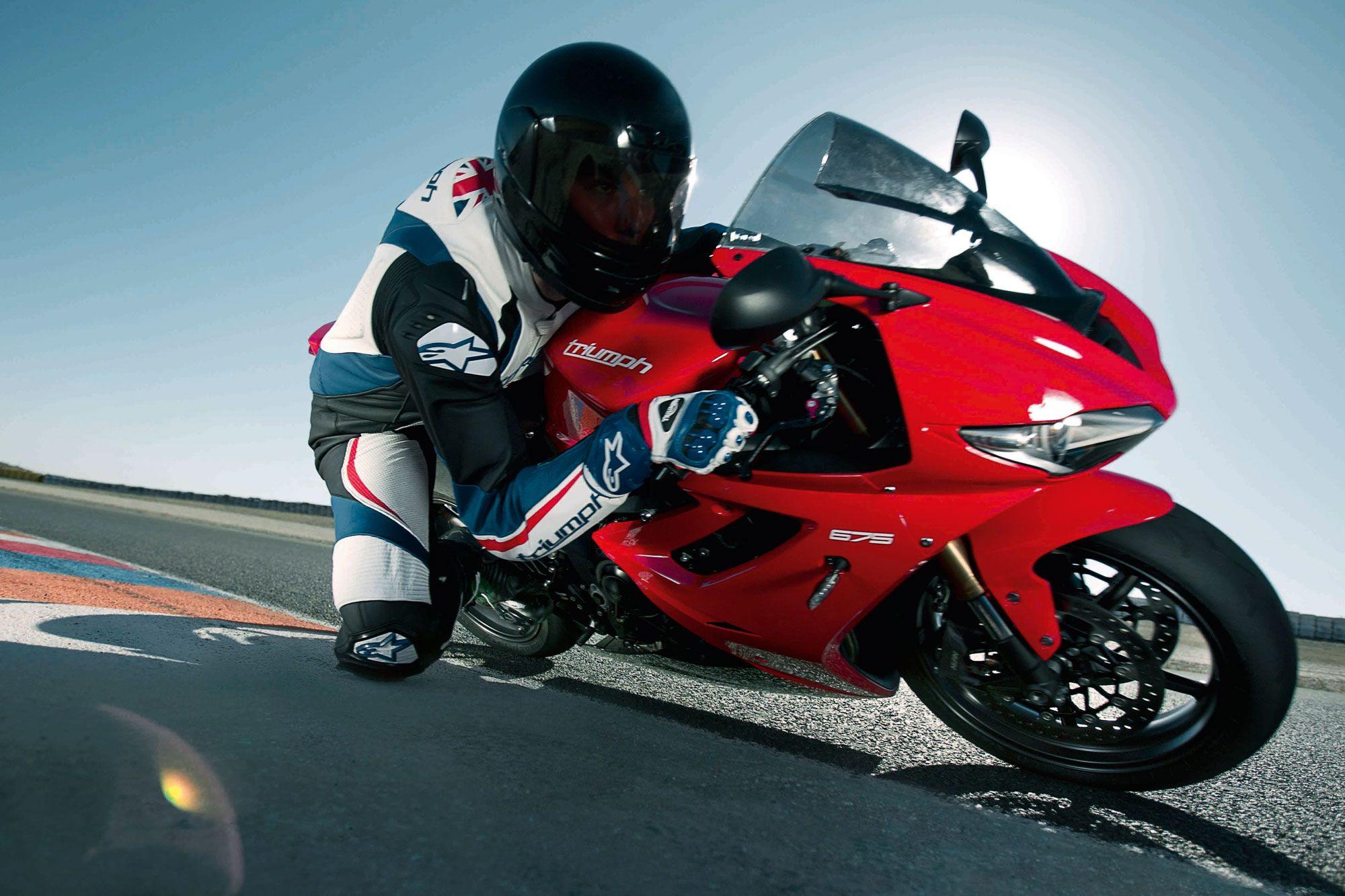 2000x1333 Triumph Daytona 675 r wallpaperx1333
