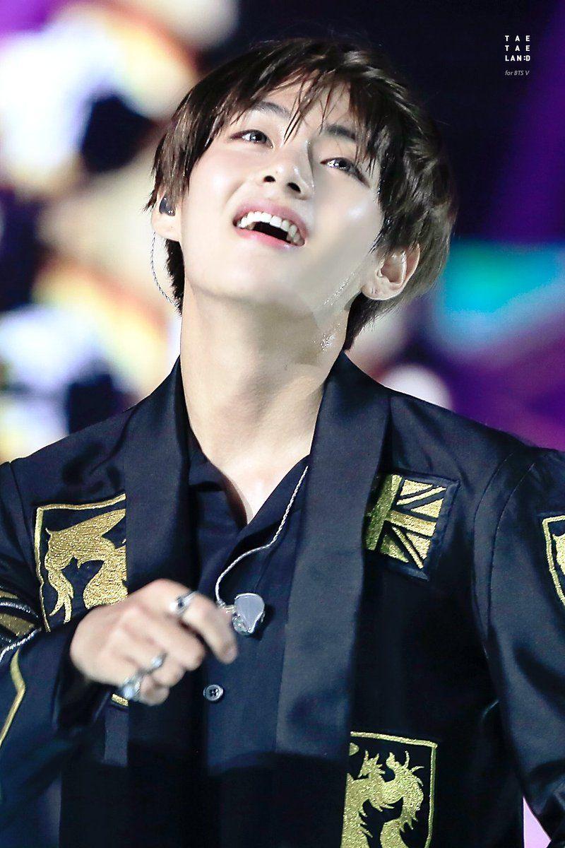 800x1200 Download Wallpaper Kim Taehyung And Jungkook HD