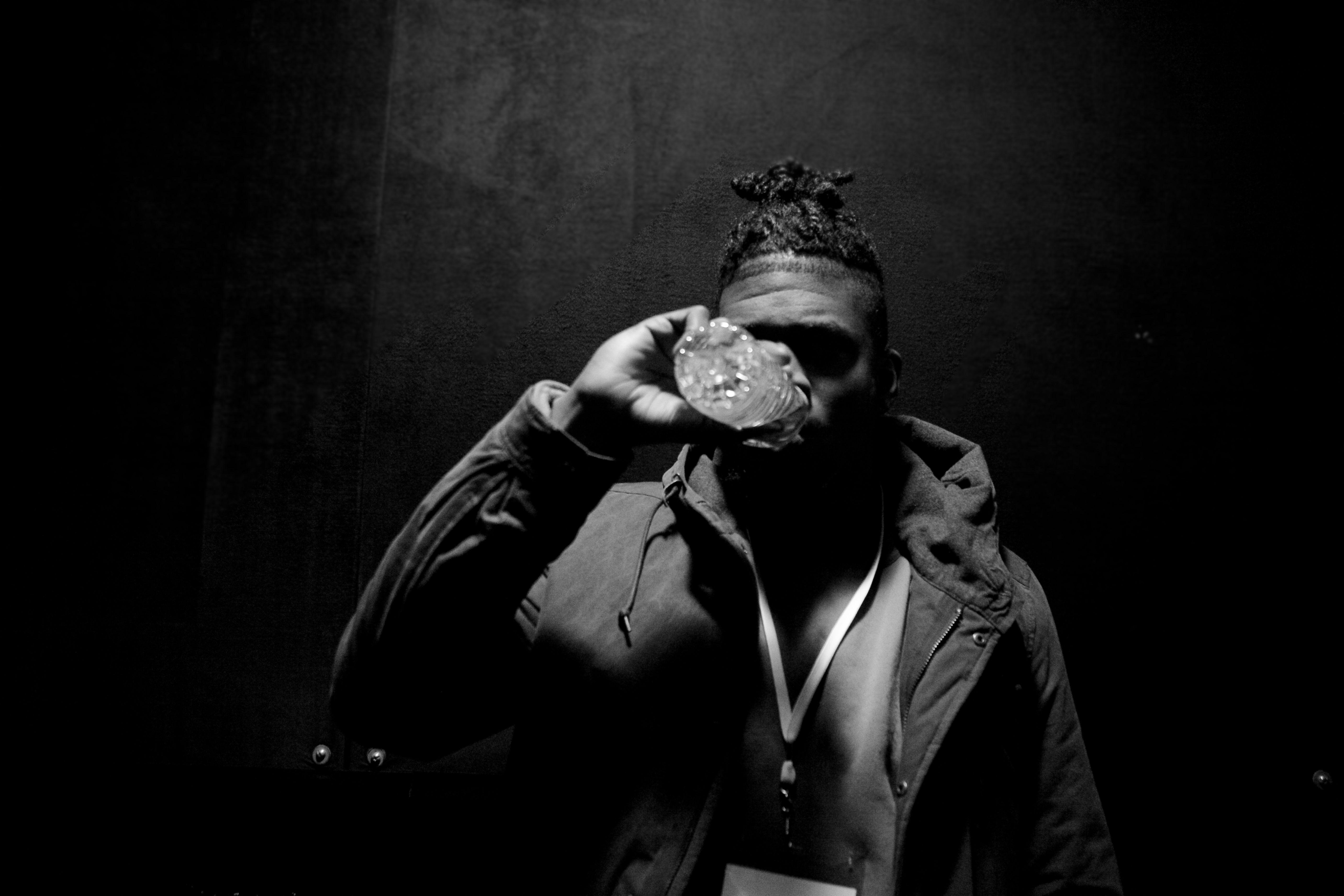 5616x3744 VIPER MAGAZINE: MICK JENKINS IS TORN
