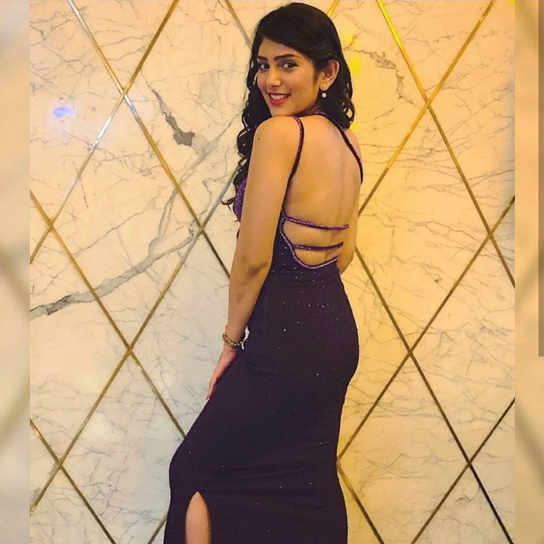1080x1080 Ishitha Chauhan Wallpaper