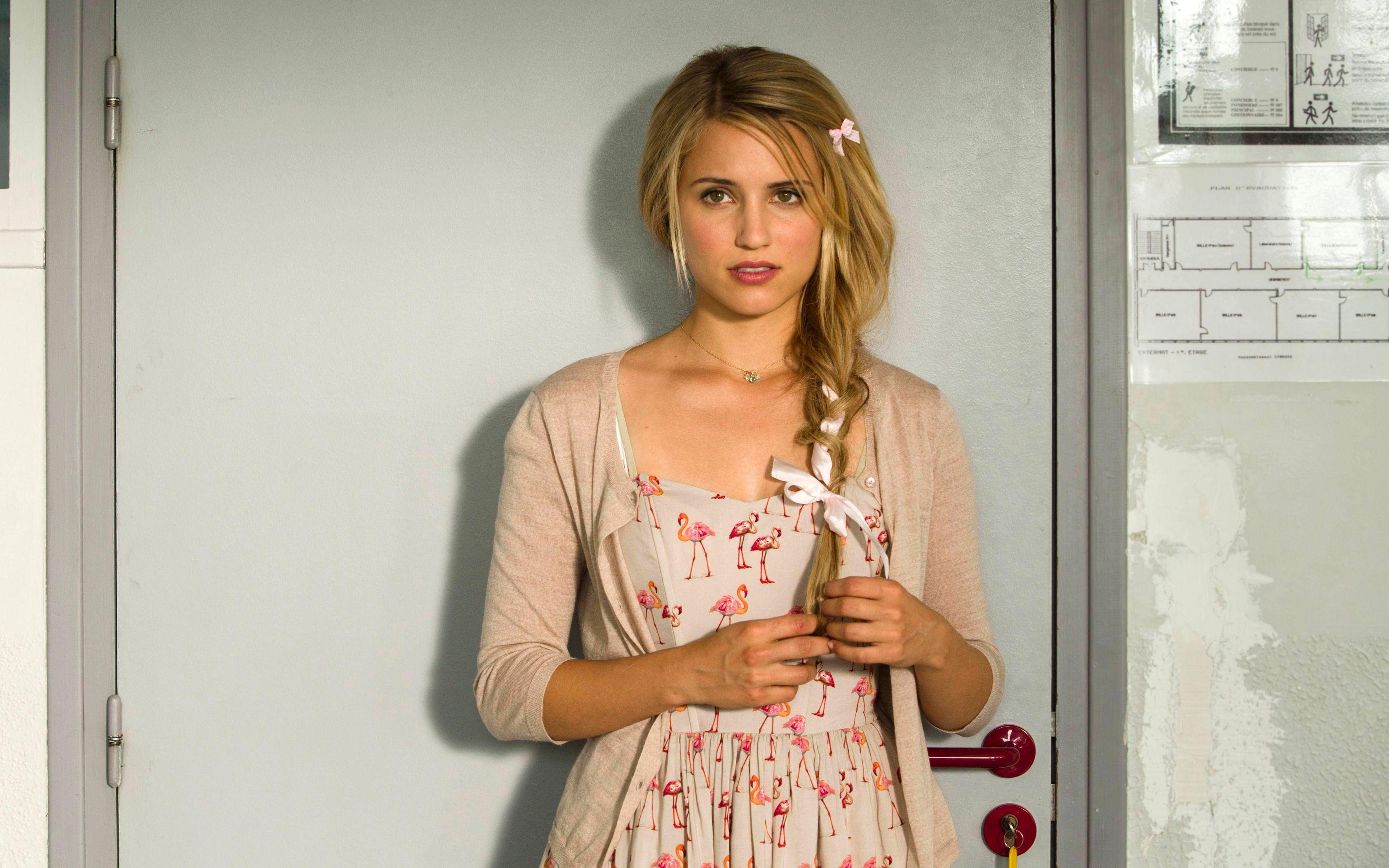 3200x2000 Dianna Agron The Family wallpaper (25 Wallpaper)