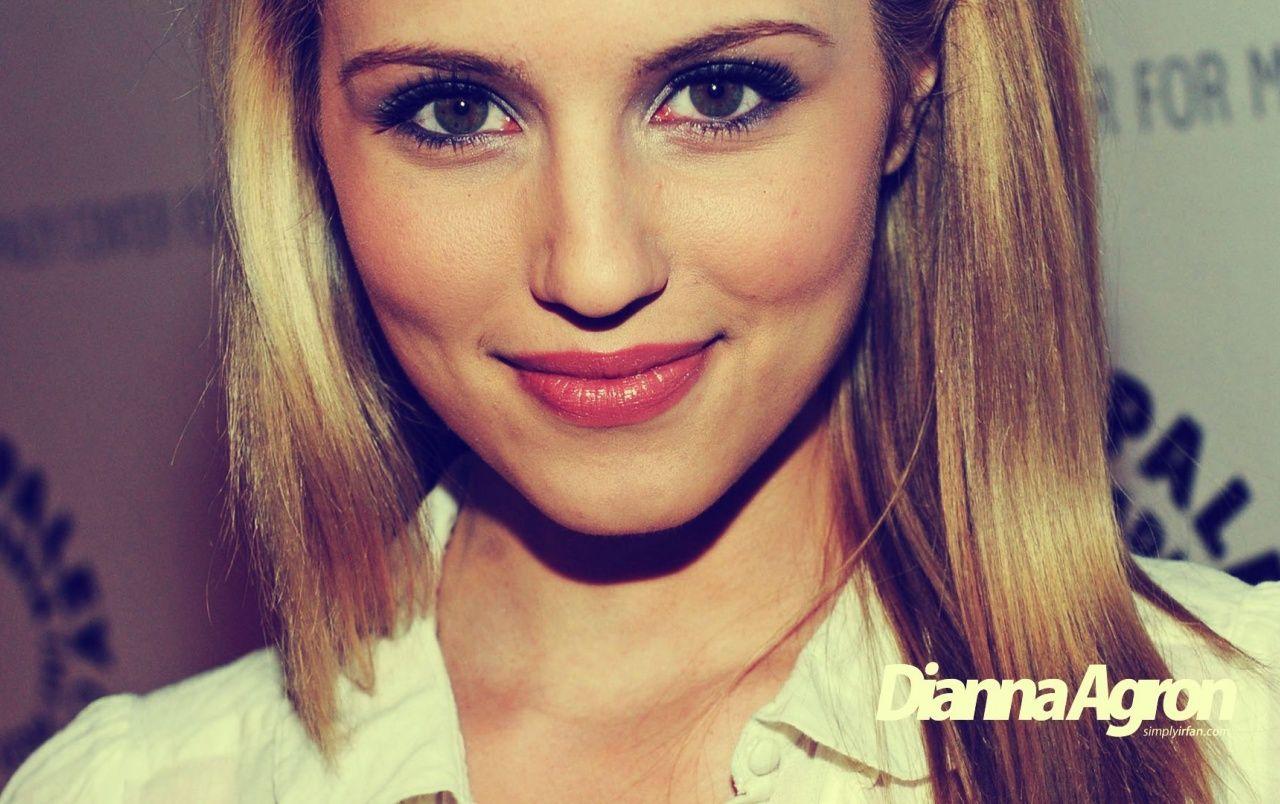 Dianna Agron Fakes