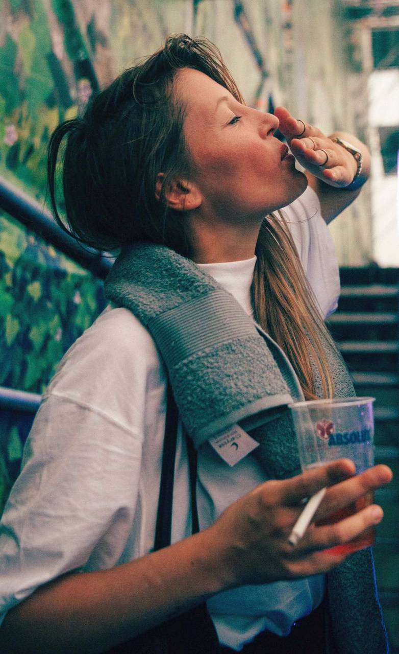 782x1280 Charlotte De Witte wallpaper