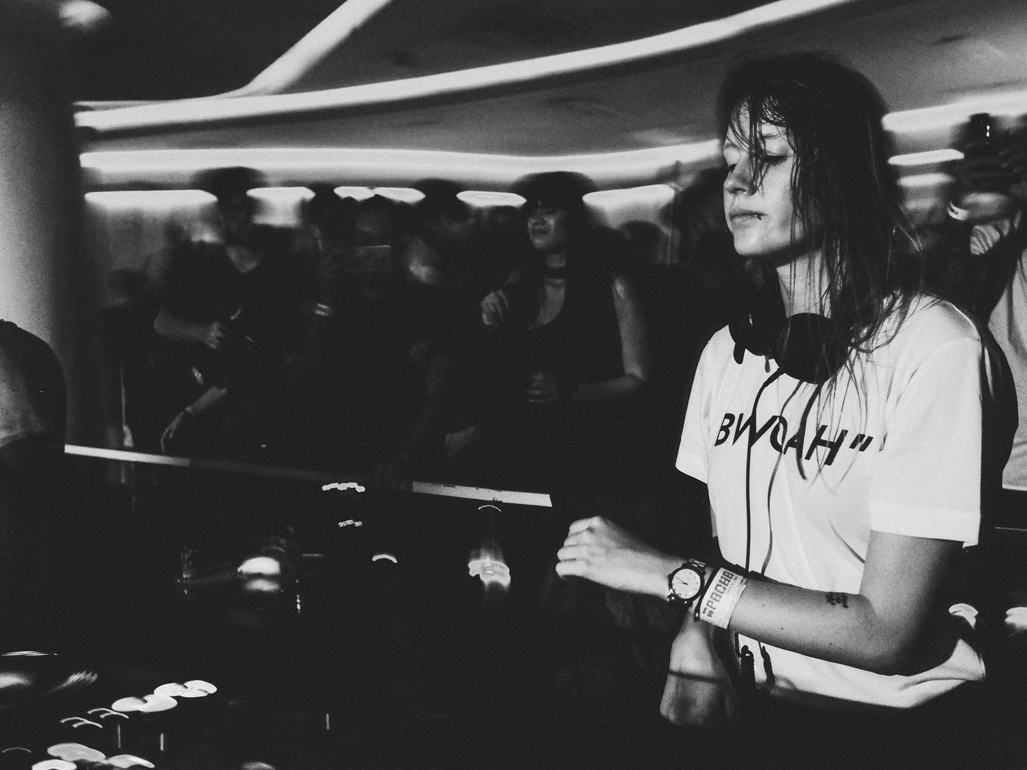2048x1536 Charlotte de Witte makes Manchester debut with Micron