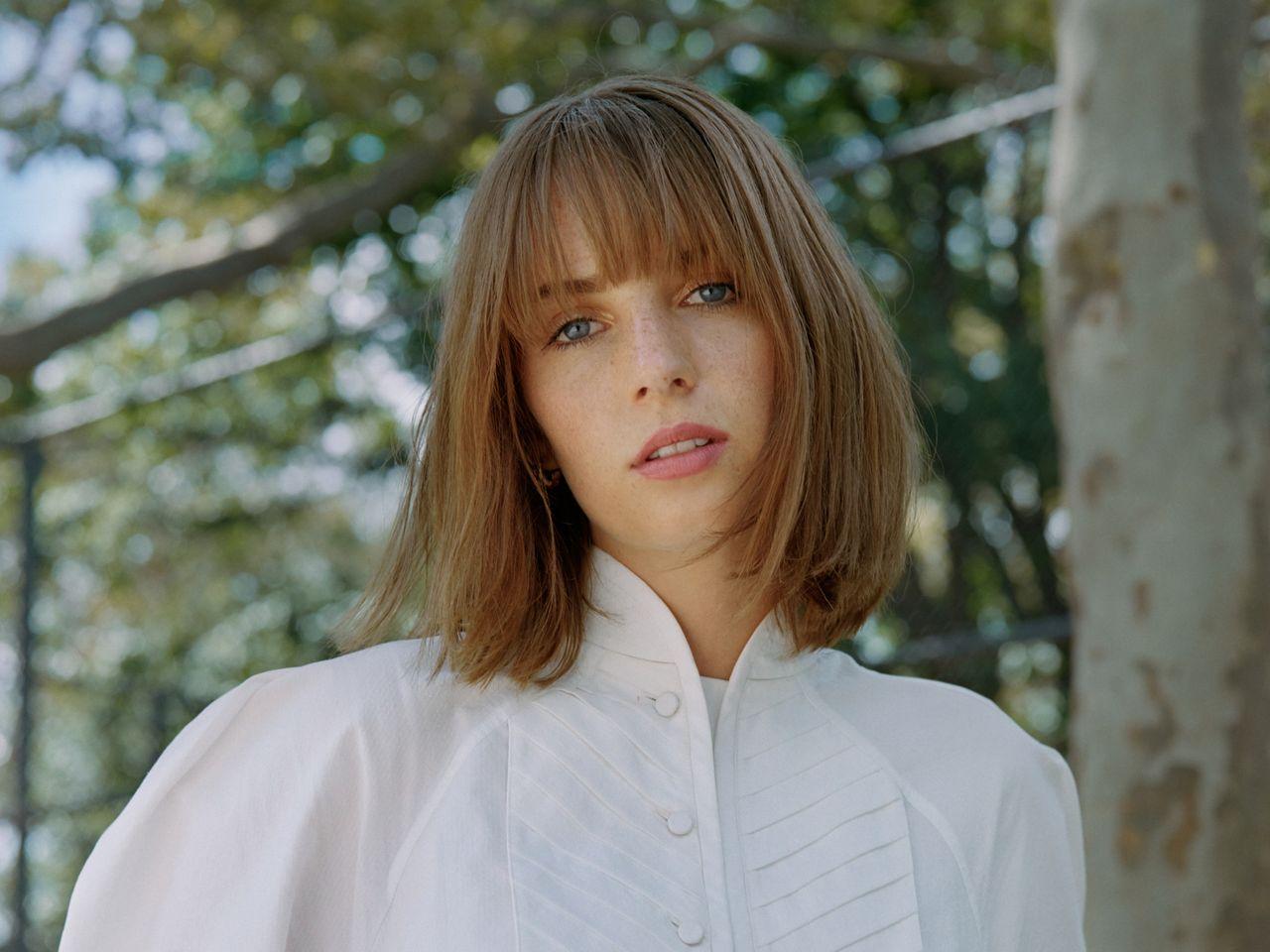 1280x960 Maya Hawke on 'Stranger Things, ' Working With Quentin Tarantino
