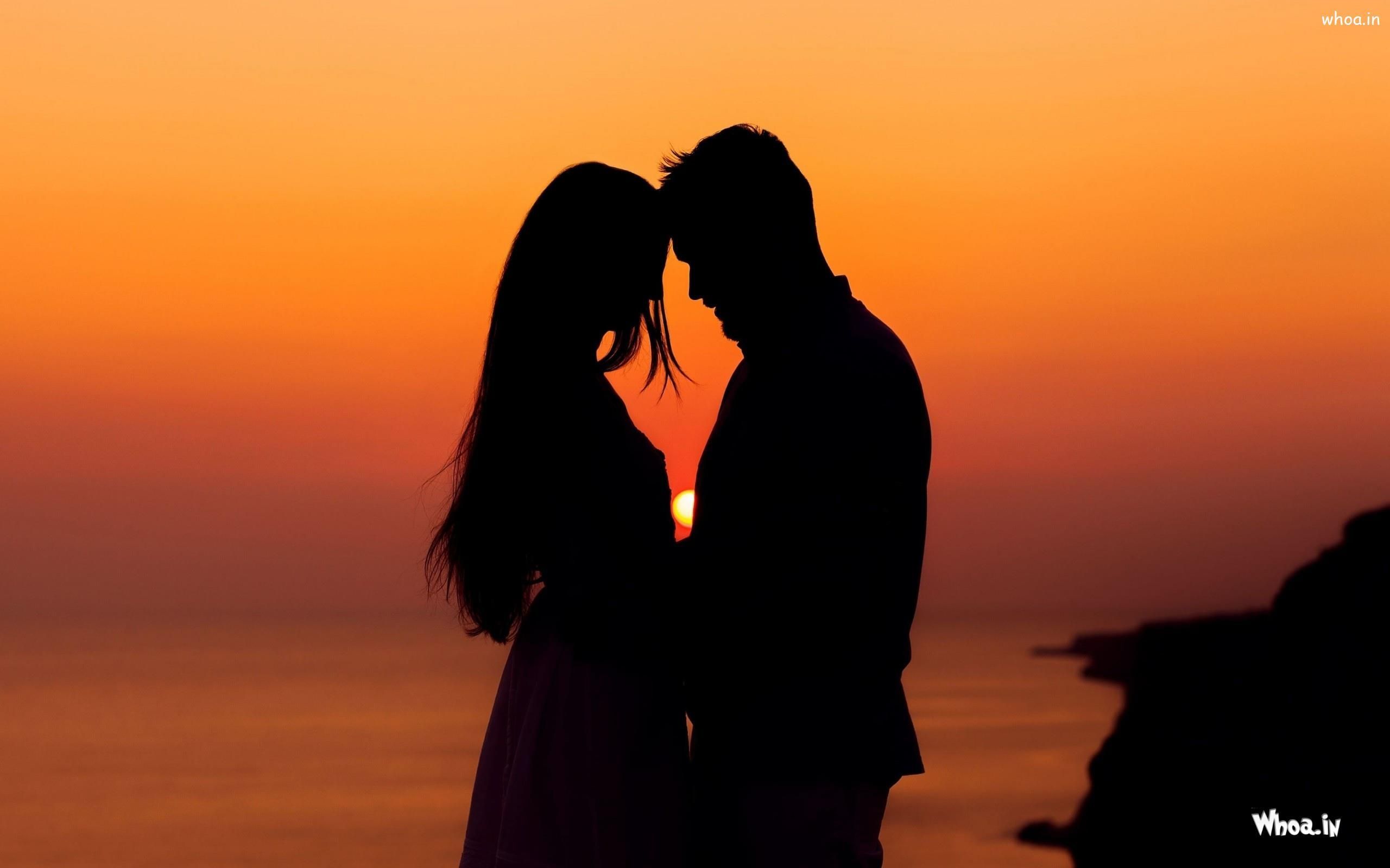 2560x1600 Young Couple Feeling Romance With Sunset HD Love Wallpaper